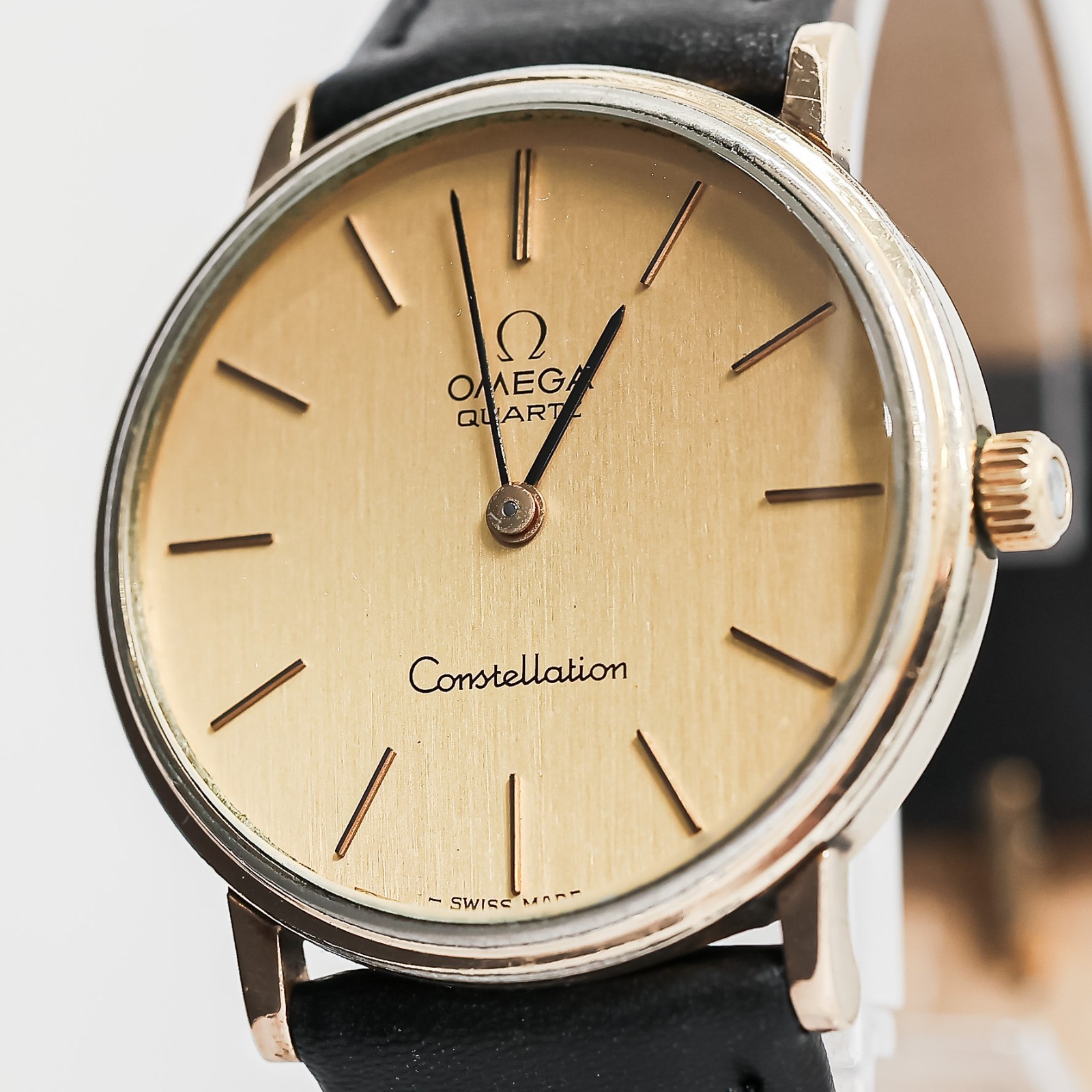 *Vintage 1975* OMEGA Constellation Cal.1330 Quartz Push Crown Gold Dial 32mm Men