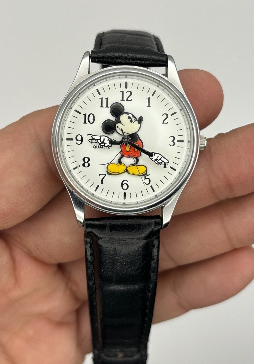 Disney Authentic V896-7249-4-12030 Quartz Analog Women’s Watch #7.36