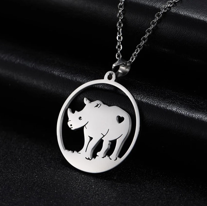 Stainless Steel Rhino necklace with 45 cm (17.7 in) chain + 2 in extender