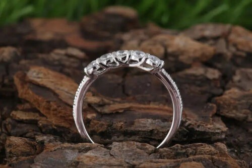 1.60 Ct Round Cut White Diamond Lab-Created Wedding Ring 925 Sterling Silver