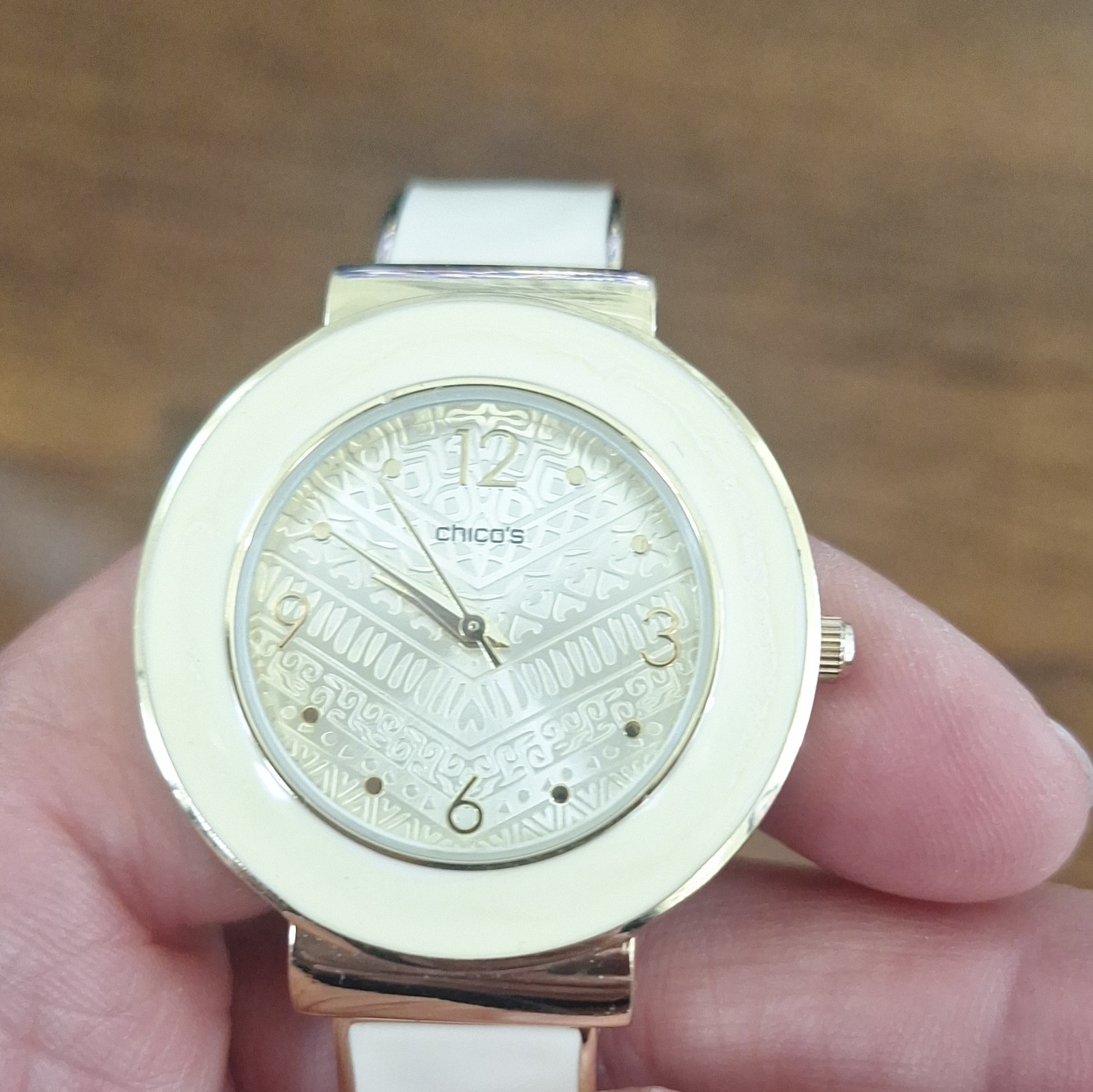 Chico’s Women’s Quartz Analog Bangle Watch White Dial Gold/White Case Arabic