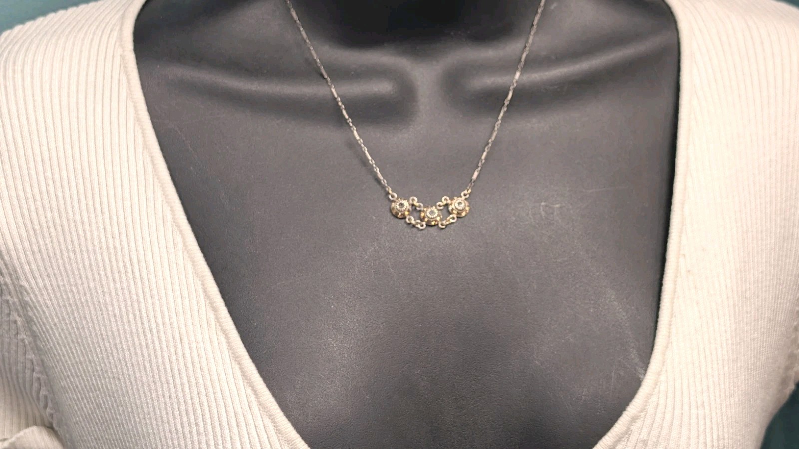 Vintage LIZ PALACIOS S.F Swarovski Crystal Flower Necklace 16”L