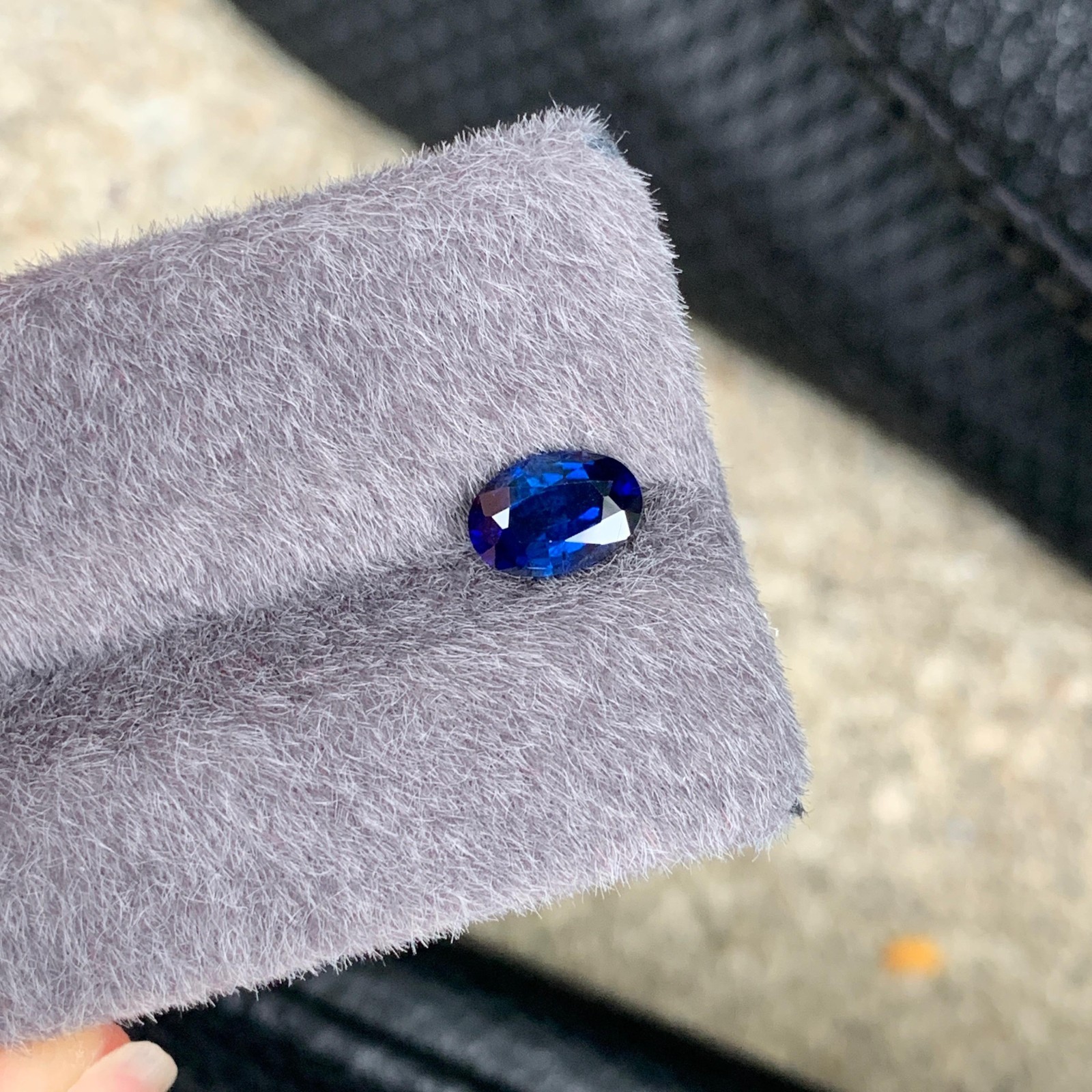 Beautiful Royal Blue 1.20 CTs Natural Sapphire Gemstone.