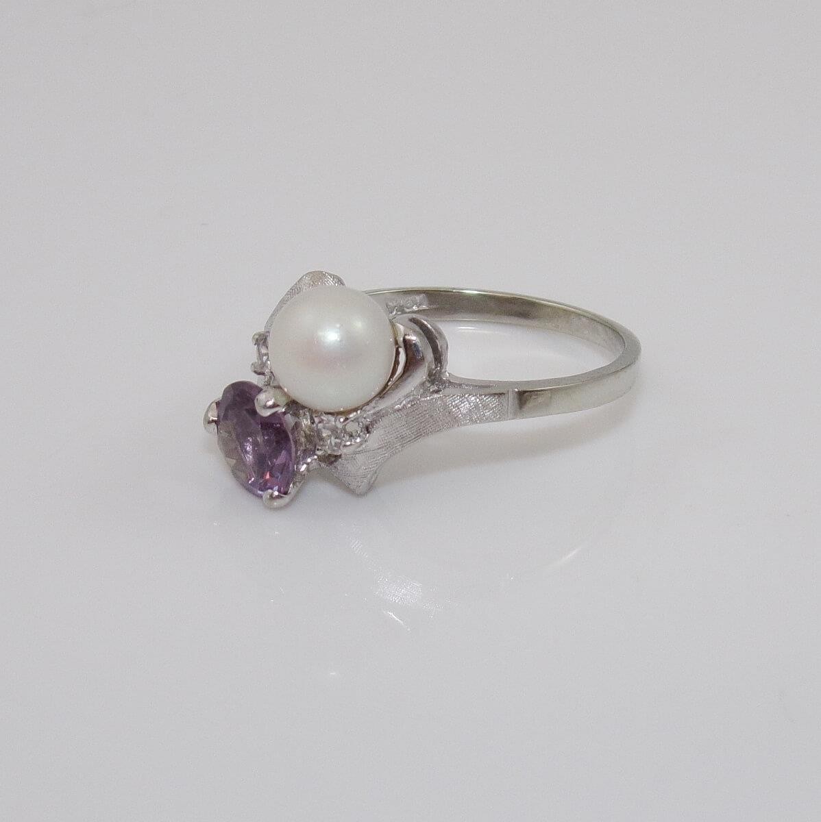 Vintage 10K White Gold Pearl Purple Sapphire White Spinel Ring Size 6