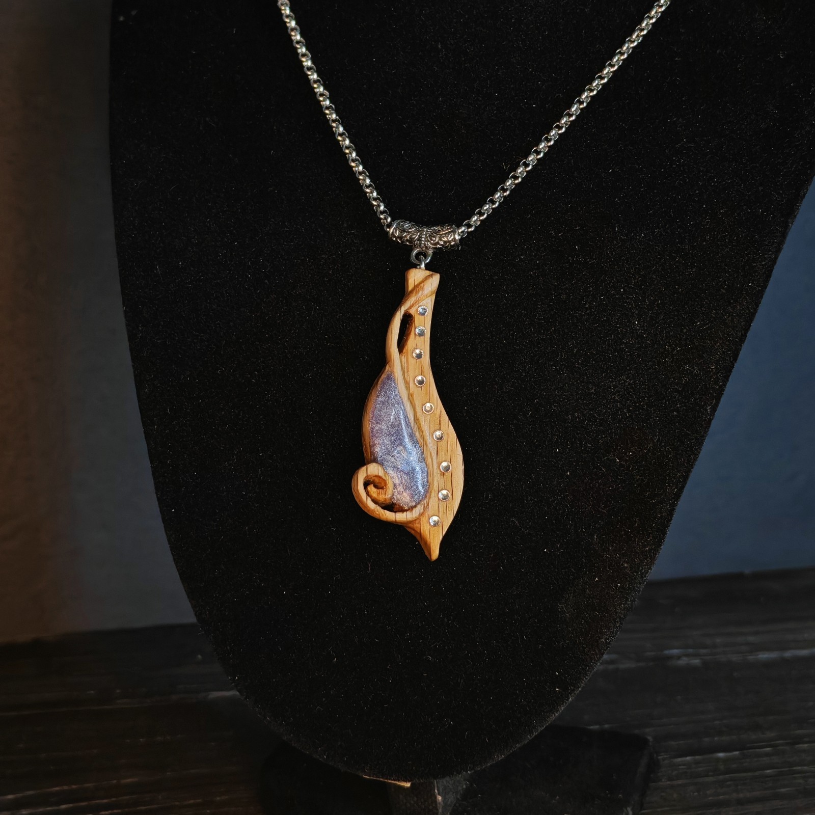 Handcarved Oak Wood Resin Musical Note Necklace Stainless Steel Chain Jewelry