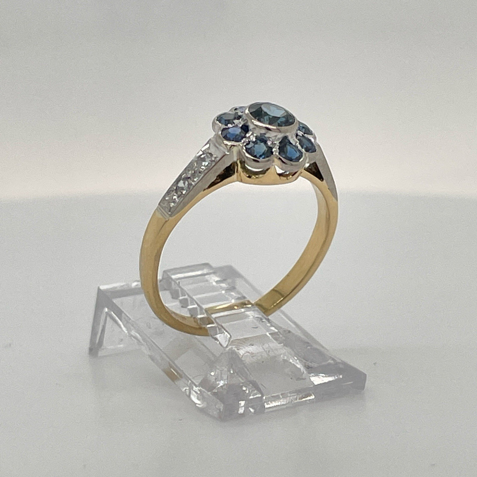 Vintage 18k Yellow & White Gold Sapphire Floral Diamond Ring Size 4 3/4 – 2.4 Gr
