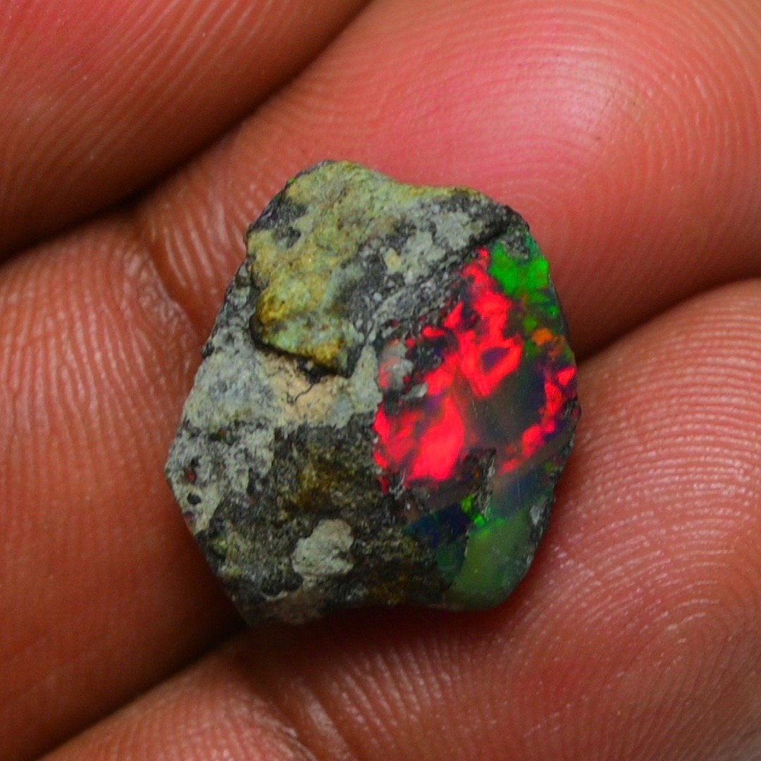 Ethiopian Black Opal Rough Natural 10.00 Carats 18X16 mm Gemstone For Jewelry
