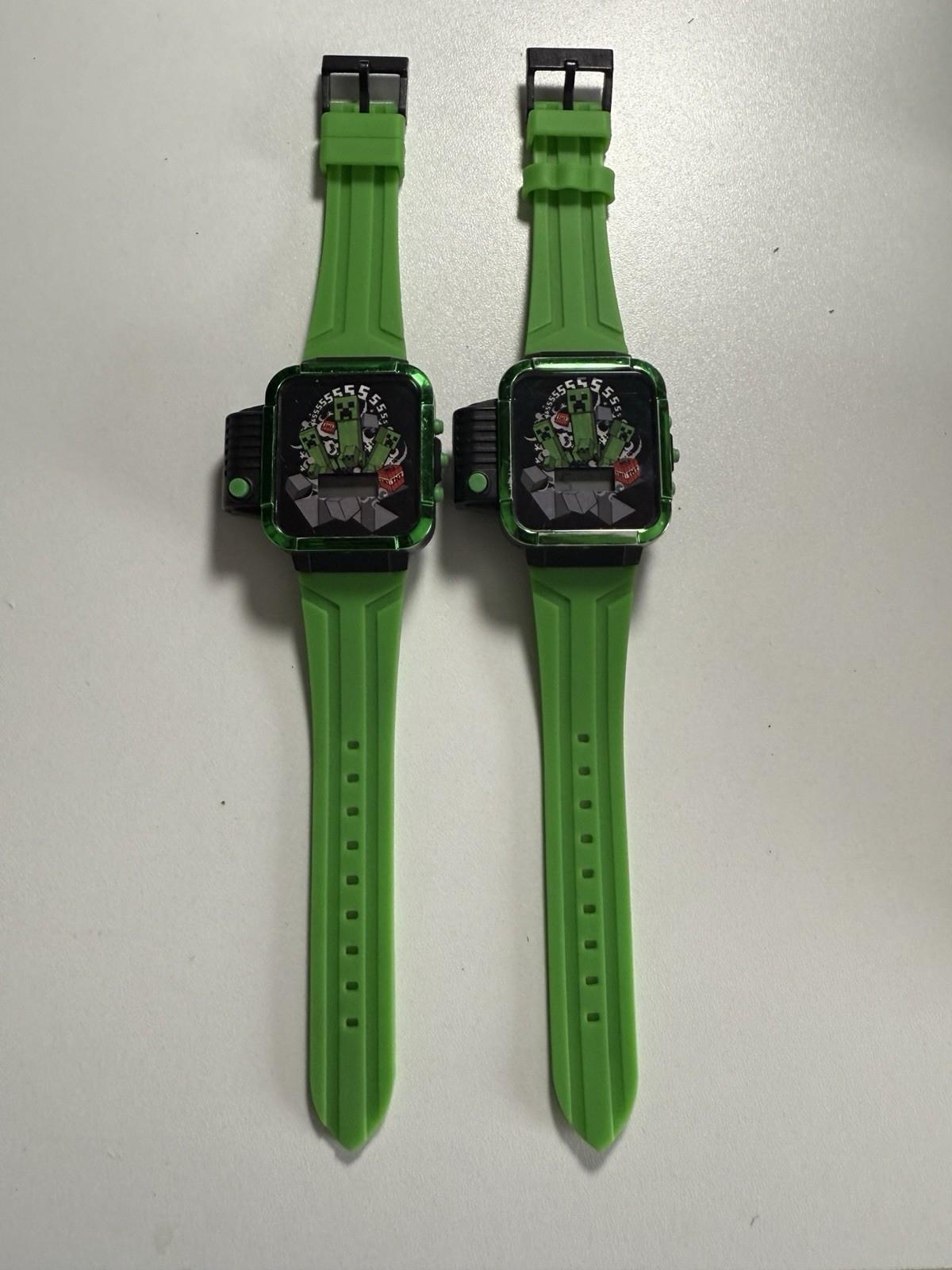 2x Accutime MINECRAFT MIN4167WM Plastic Digital Watch-flashlight-NEED BATTERIES