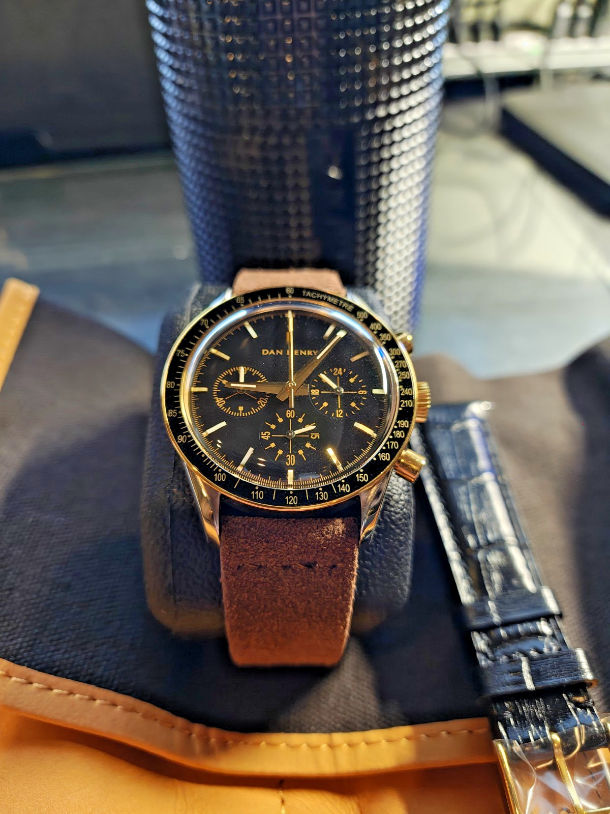 Dan Henry 1962 Racing Chronograph, Gilt, Ltd Ed, 39mm Mechaquartz New/Unworn B&P