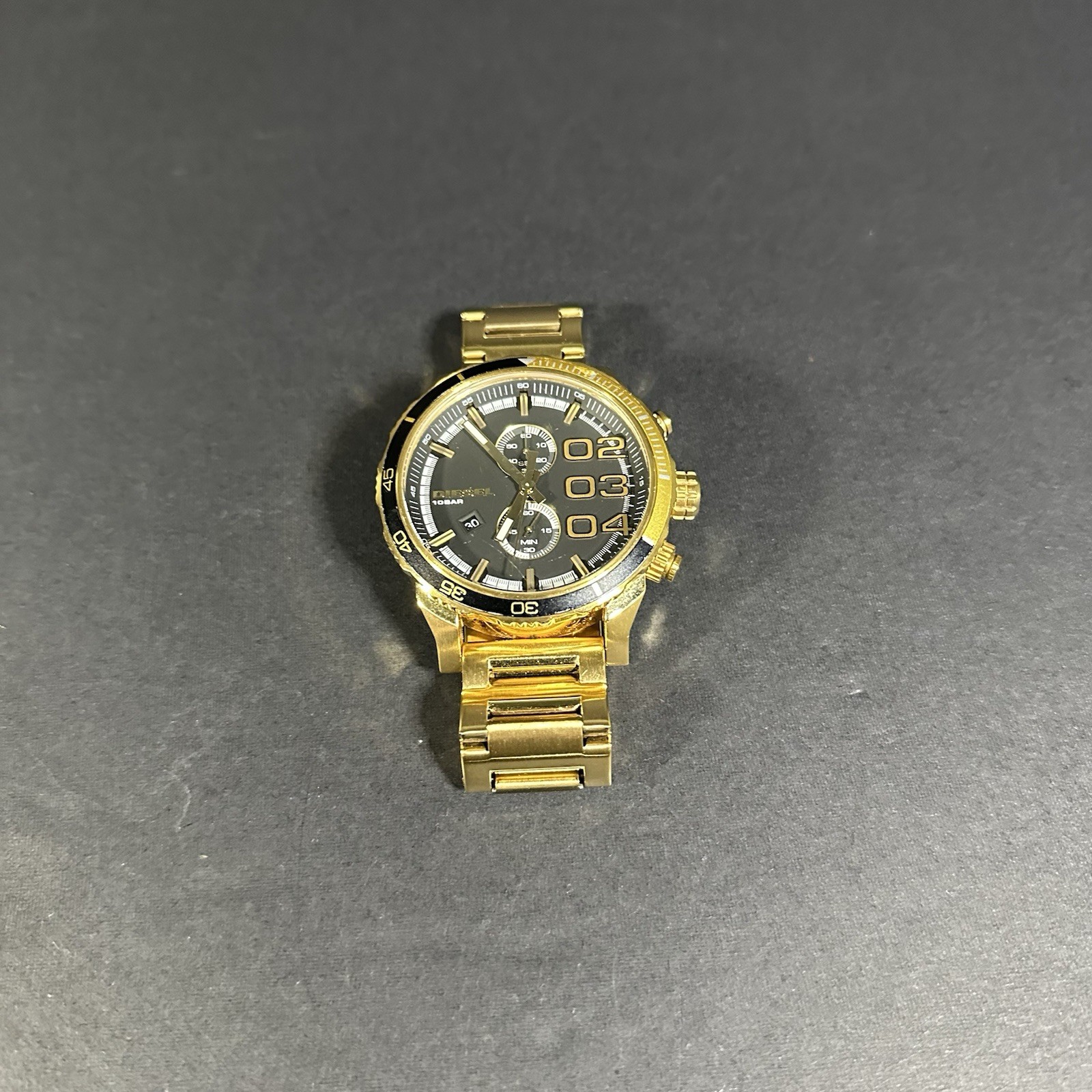 Diesel Men’s Double Down Analog Display Analog Quartz Gold Watch DZ4337 – Used!