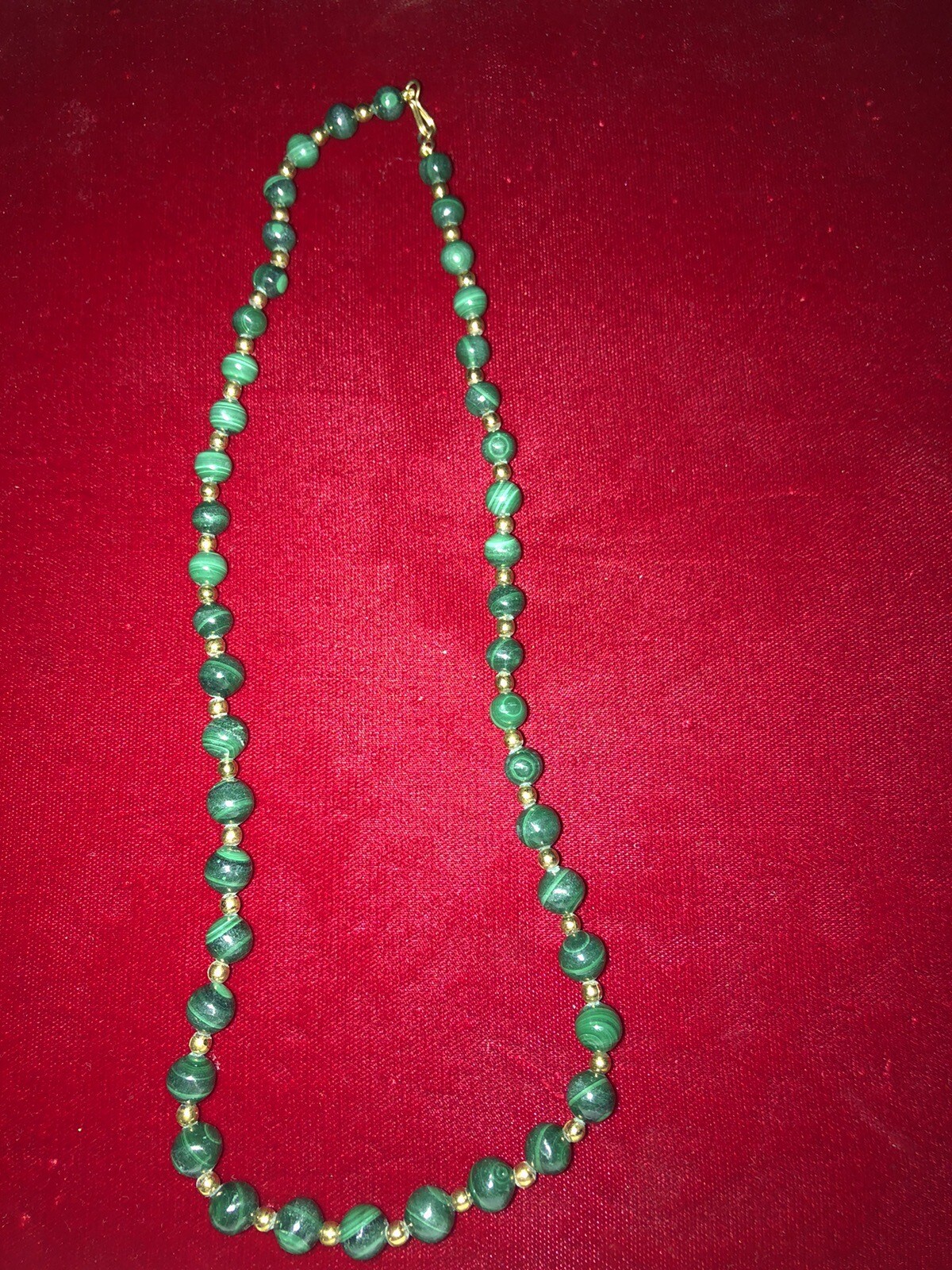 Graduated Malachite Gemstone Bead Necklace 21 Inches