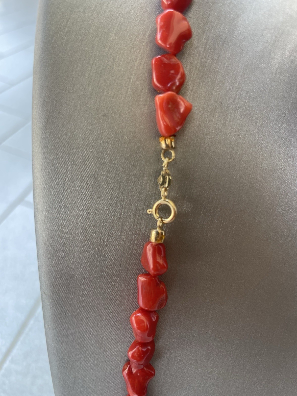 Sardinian Coral Necklace Stones in 18kt Yellow Gold