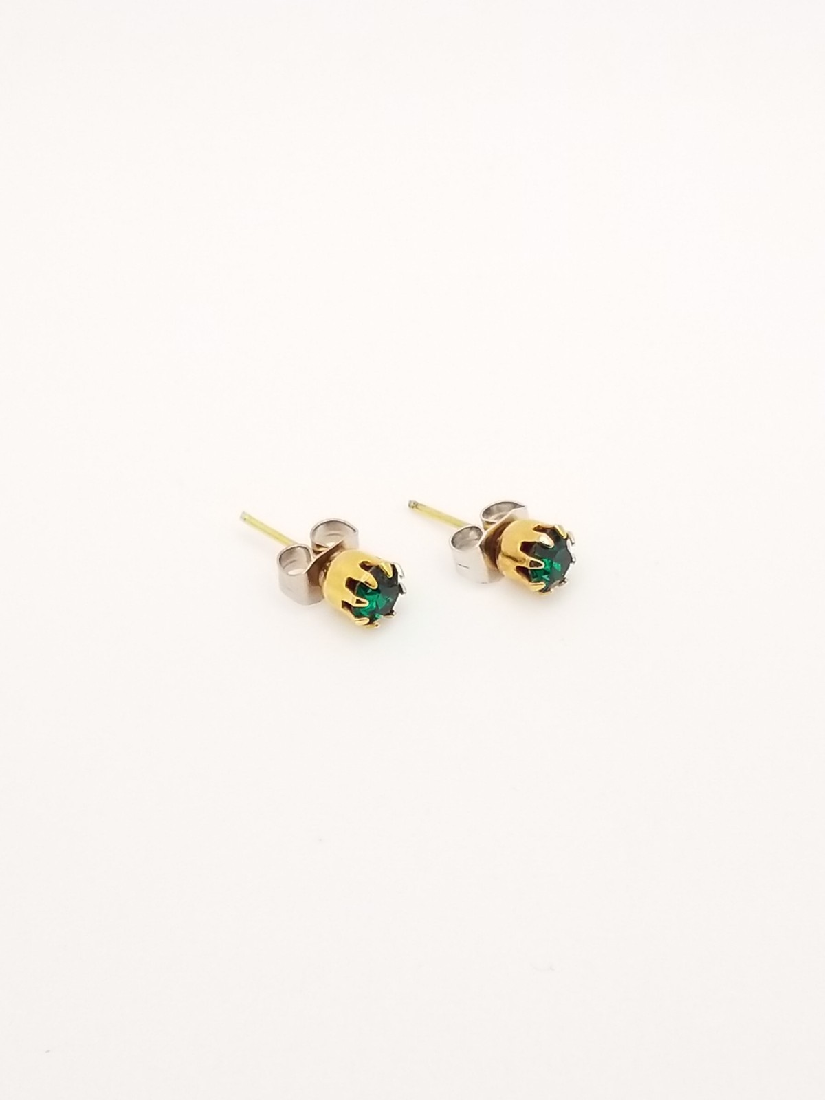 Vintage Gold Tone Stud/ Post Earrings Faux Emerald Dark Green Glass Jewel 4mm