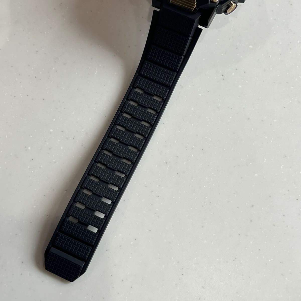 Rare CASIO G SHOCK GST B300 Bluetooth Men’s Watch with Box