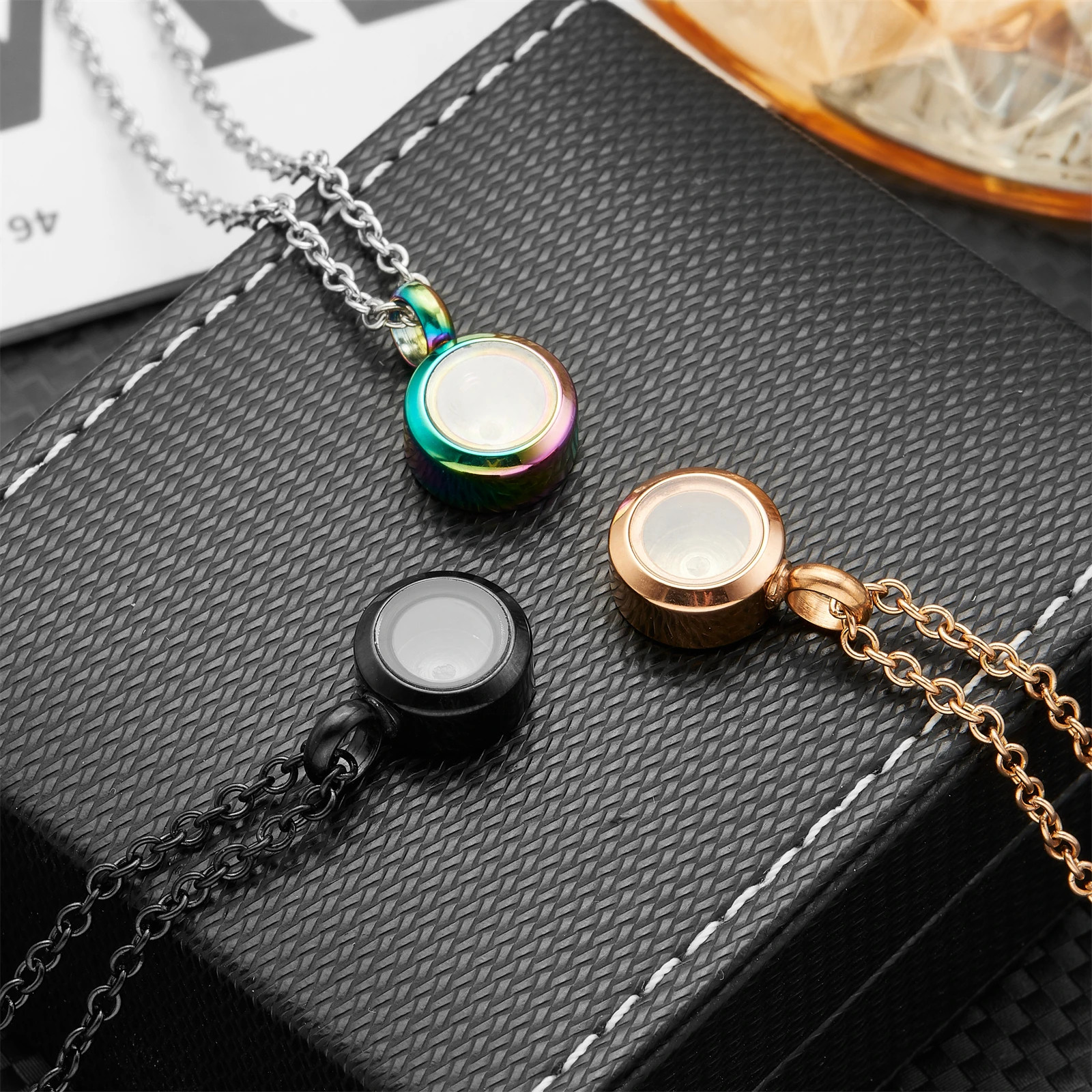 Round Stainless Steel Cremation Pendant Memorial Urn Necklace Jewelry