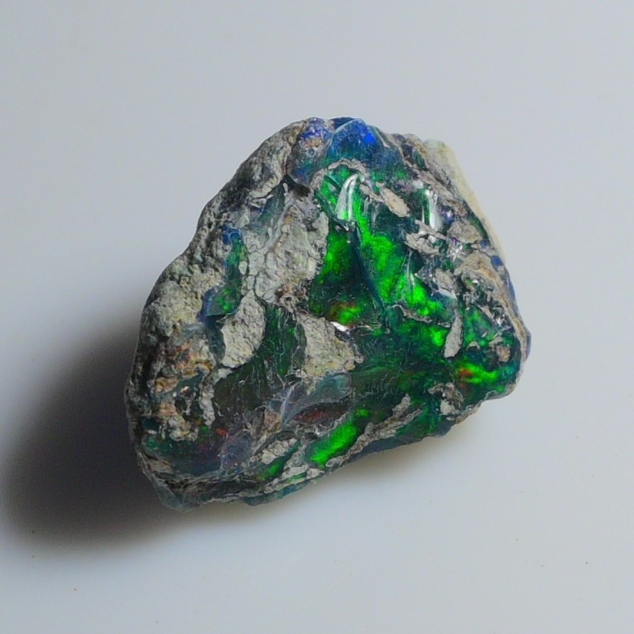9.45 Ct Smooth White Ethiopian Opal Rough, Ideal for Jewelry – Smoked Opal Raw