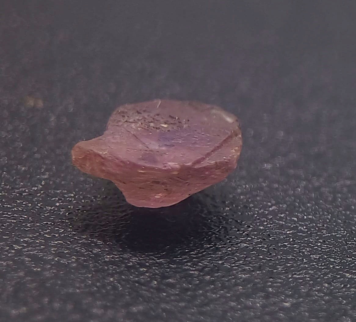 NATURAL AUSTRALIAN Rough Fancy Vivid Lavander Purple Pink Sapphire 1.08ct Unheat