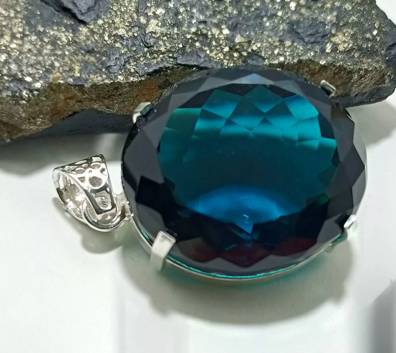 London Blue Topaz Pendant 925 Sterling Silver Pendant Gemstone Jewelry 133 Ct