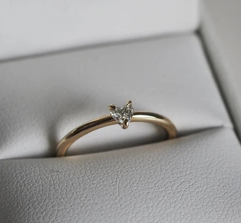 Heart Cut DEF I1-I3 Natural Diamond Birthday Ring 0.20Ct UGL 14K Yellow Gold
