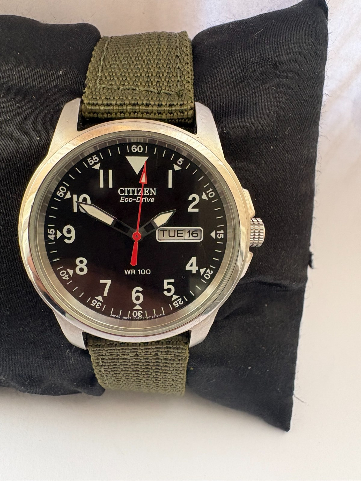 Citizen Mens Eco Drive 100 MT WR Day&Date Canvass Strap E101-S006597