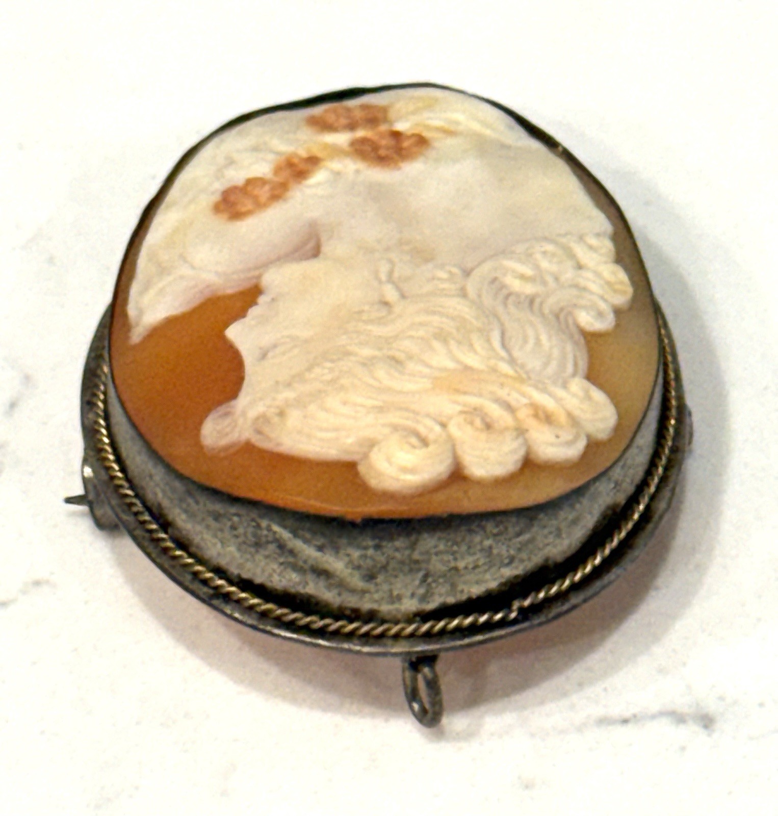 Stunning Shell Cameo profile of a woman adorned With Flowers Brooch/Pendant