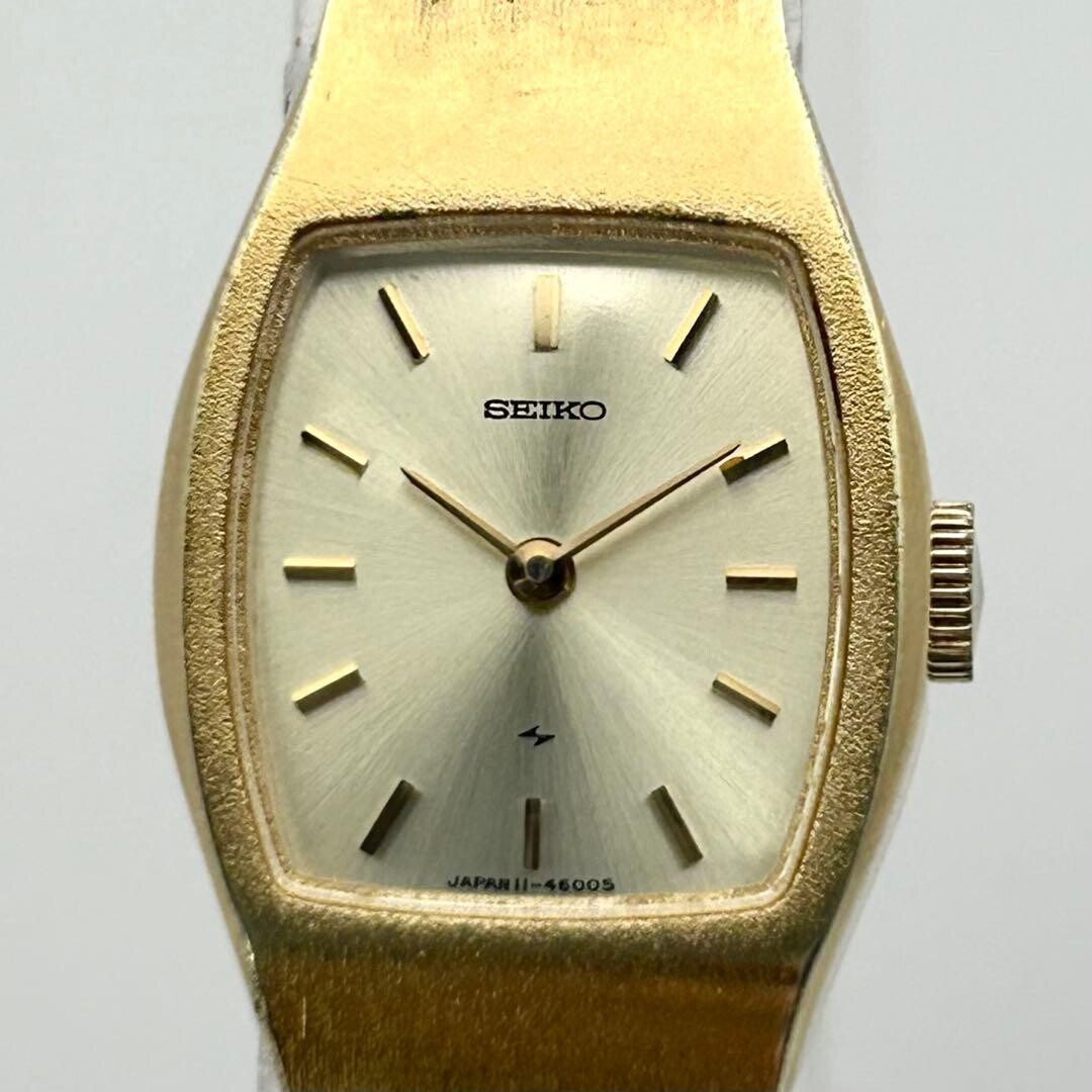 SEIKO 11-4660 Vintage Gold Sunray Manual Wind Ladies Tonneau Watch Japan 16cm
