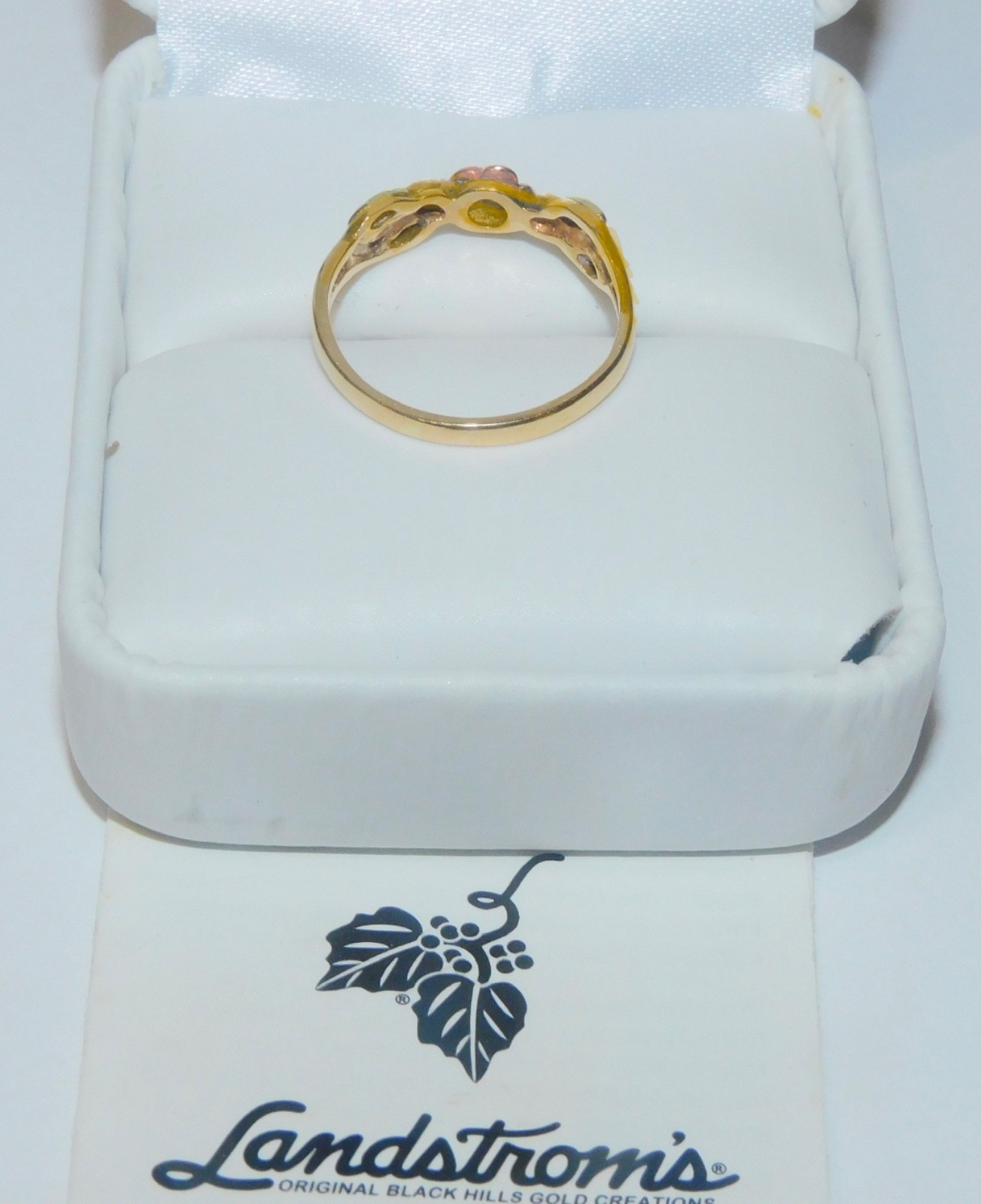 Black Hills Gold 10k Landstrom’s Rose Leaves Ladies Ring Size 6