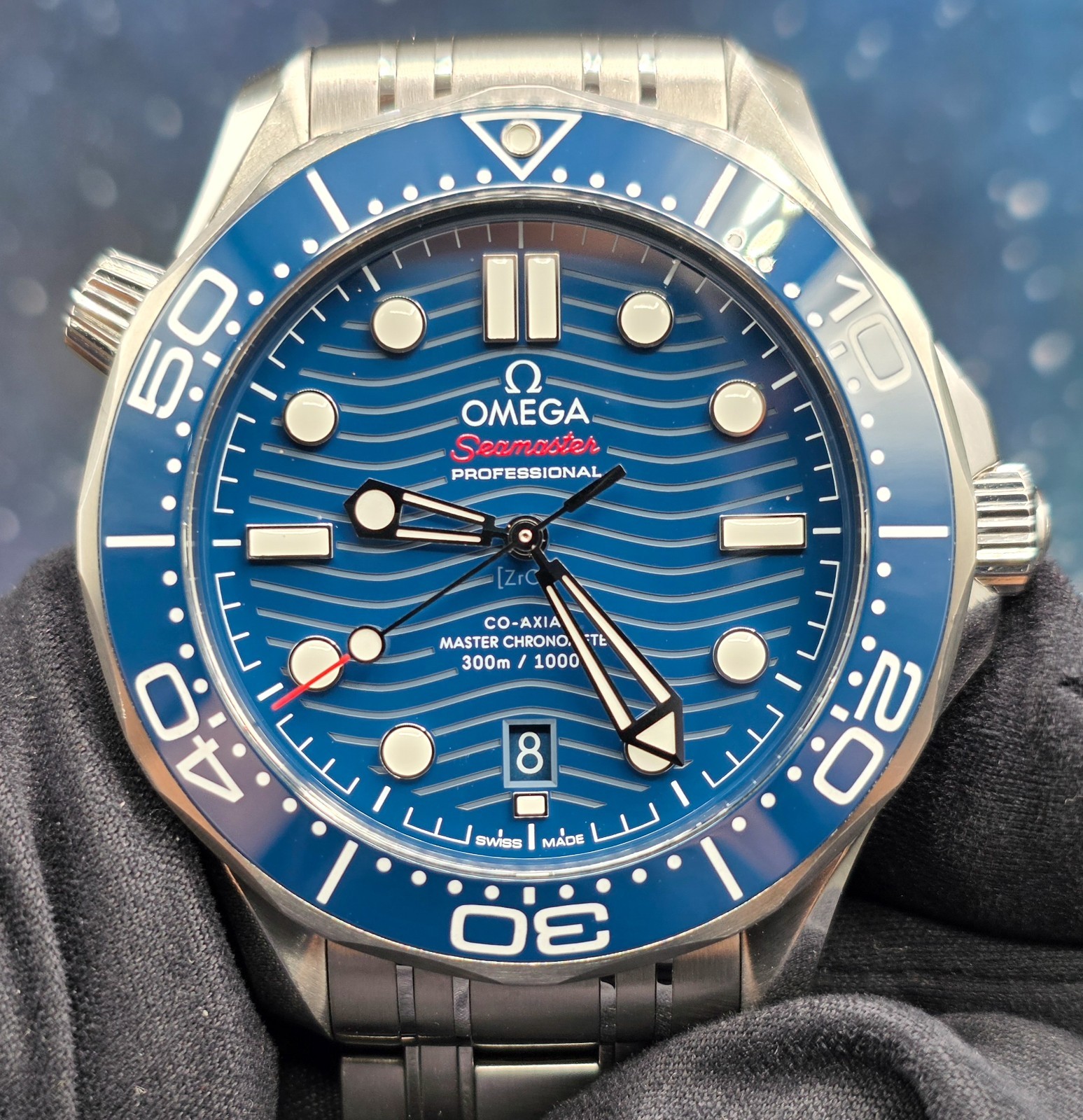 OMEGA Seamaster Diver 300M Blue “Wave” Dial 210.30.42.20.03.001 Excellent