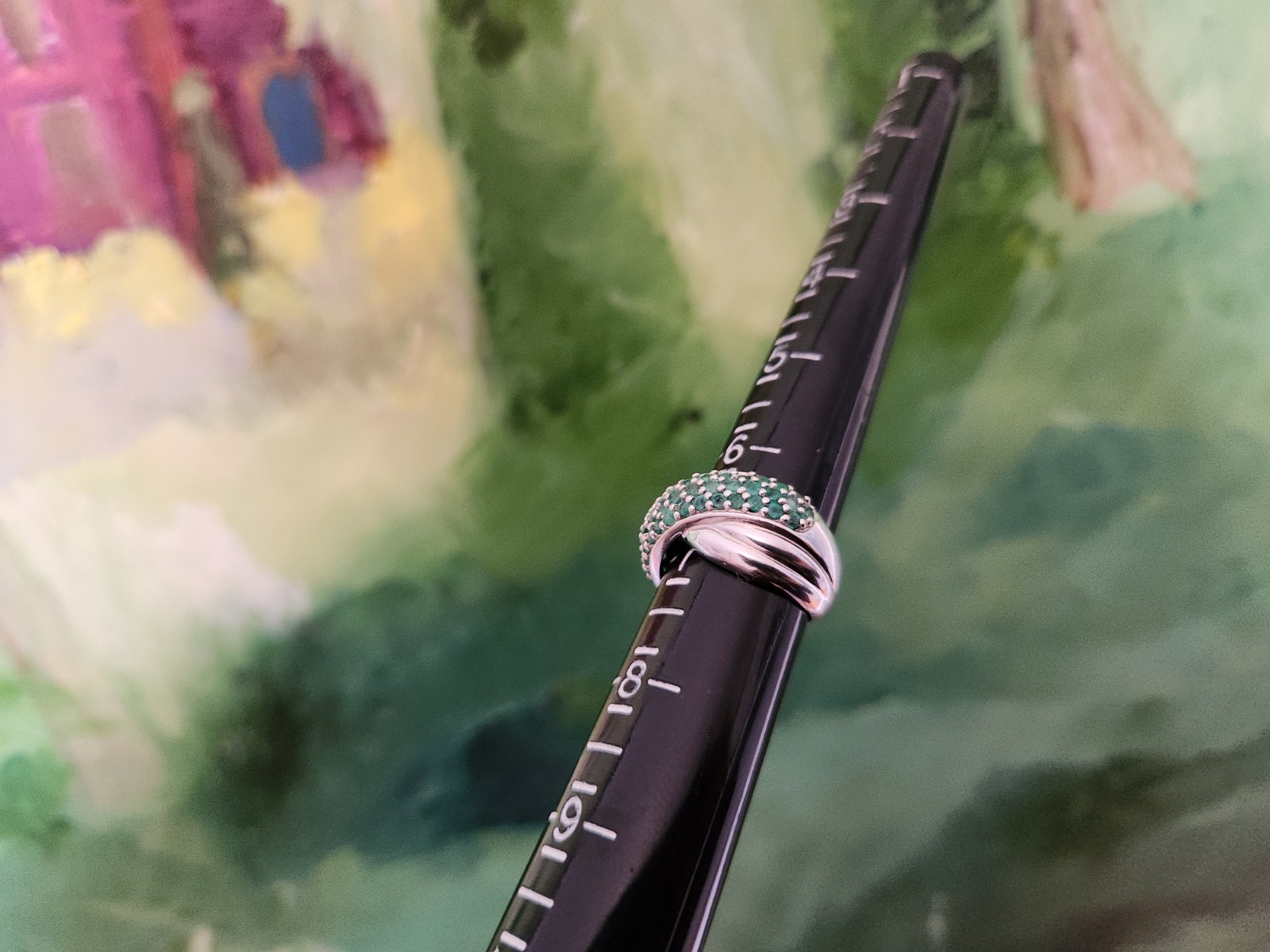 STERLING SILVER 3 ROWS EMERALD CROSSOVER WIDE BAND RING SIZE 7 APPROX. .40 CARAT