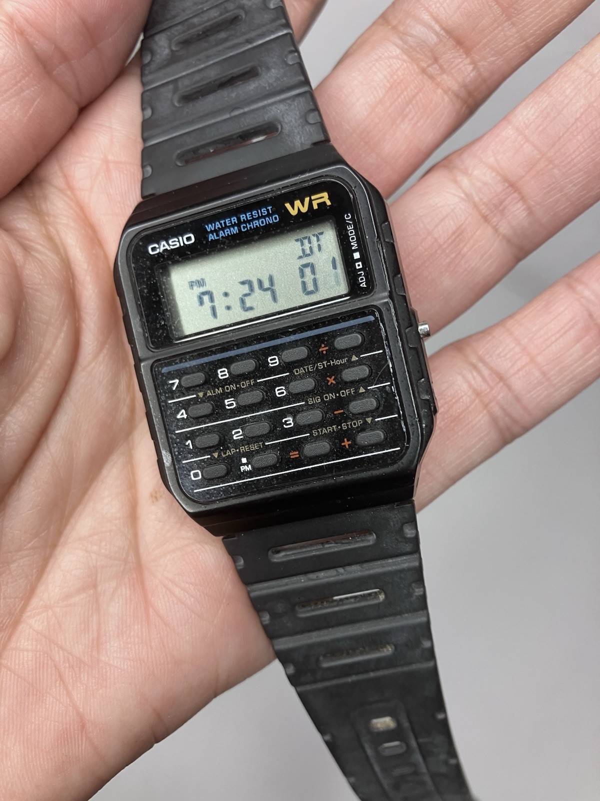 Vintage Casio 3208 CA-53W Calculator Watch Digital Alarm Chrono Stranger Things