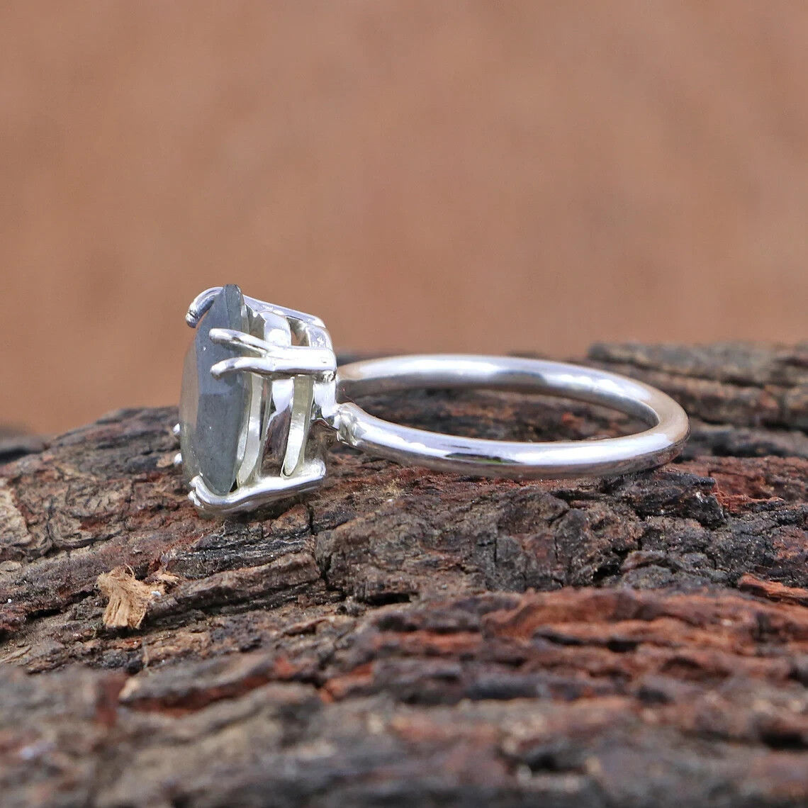 Lovable Ring Of Labradorite 925Sterling Silver Statement Healing Ring Women Gift