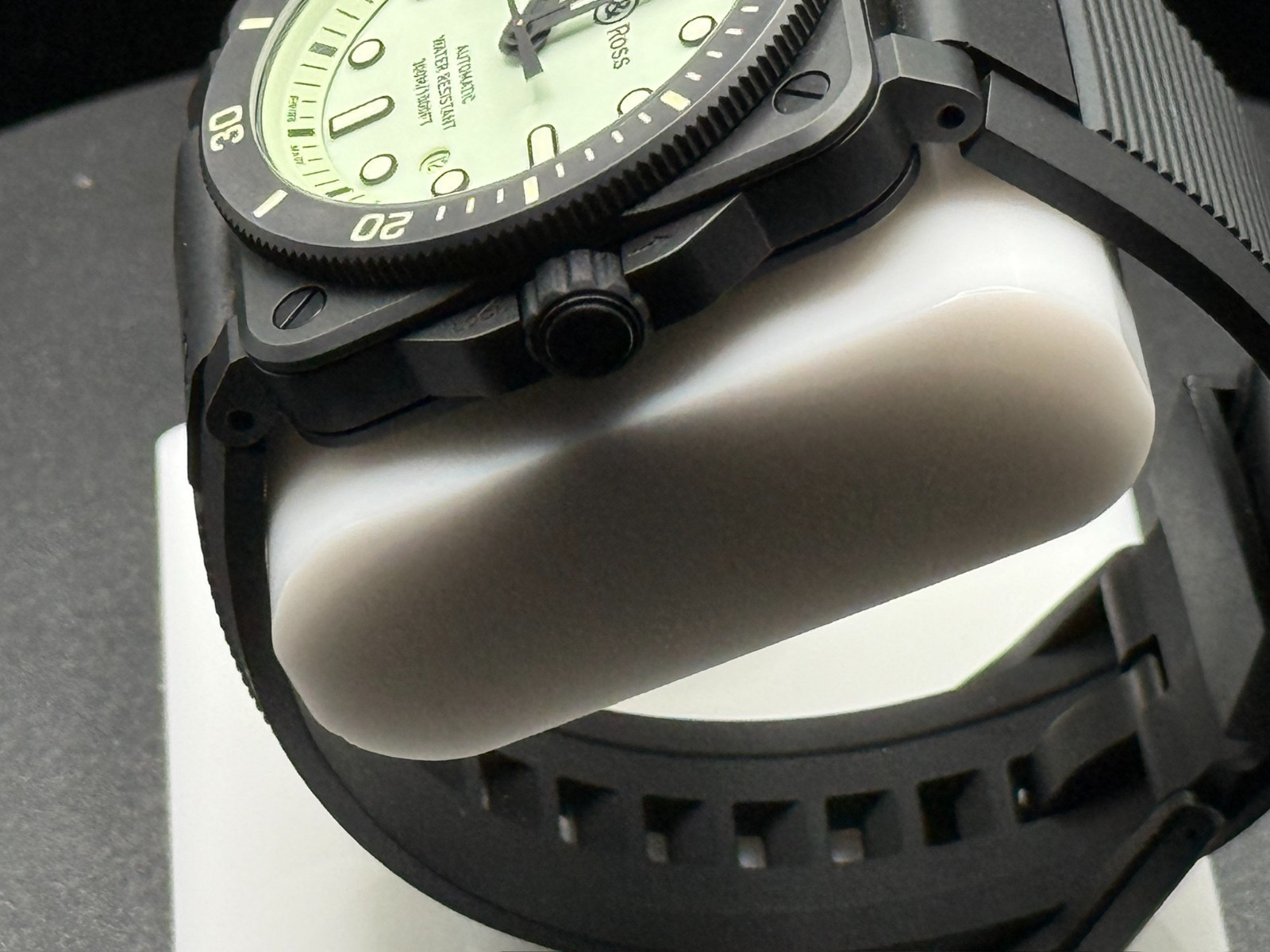 Bell & Ross BR03-92 Diver Fulham Limited 1 of 999 BR0392-D-C5-CE/SRB Watch Lume