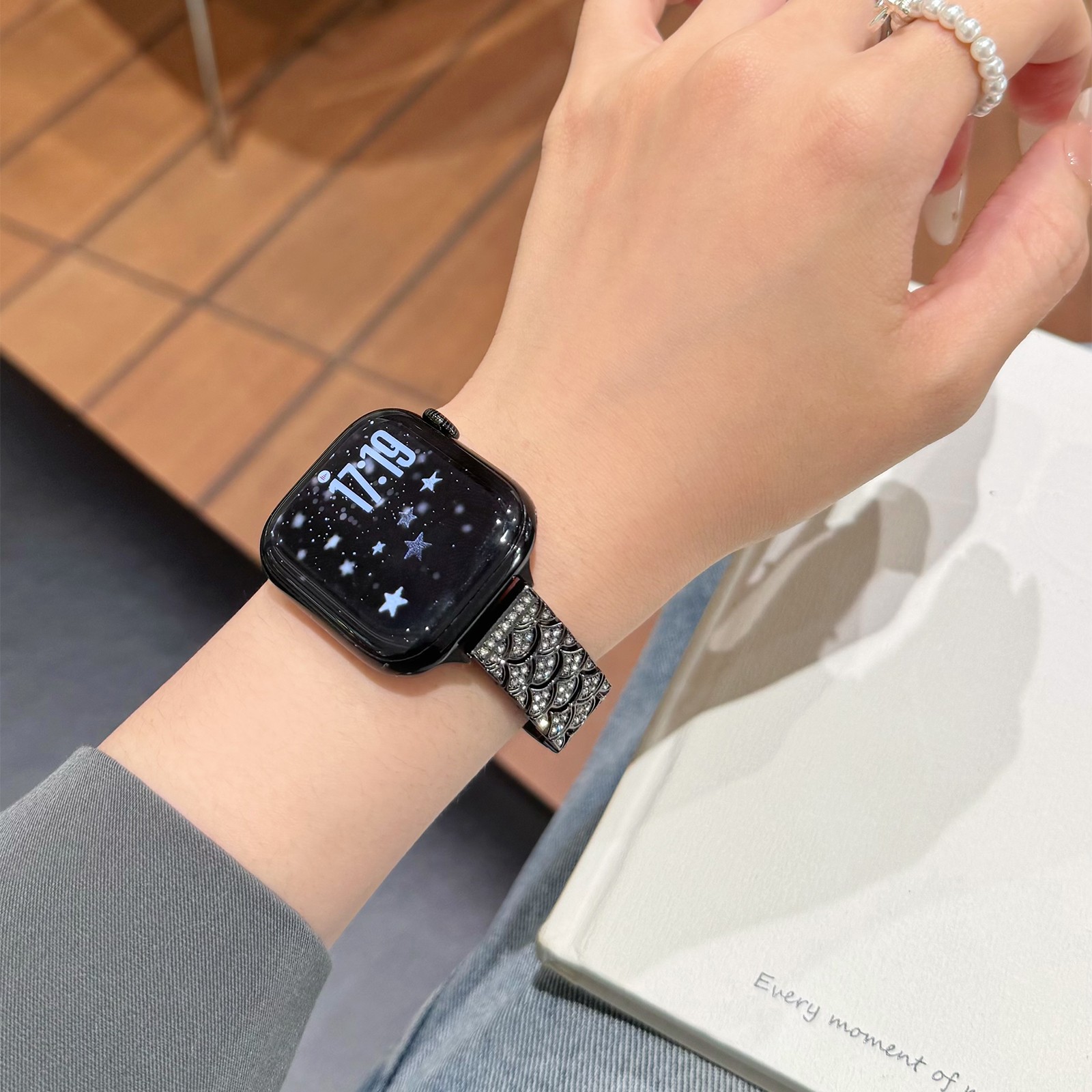 Women Bling Diamond Metal Band for Apple Watch Series 11 10 9 8 7 6 5 SE Ultra