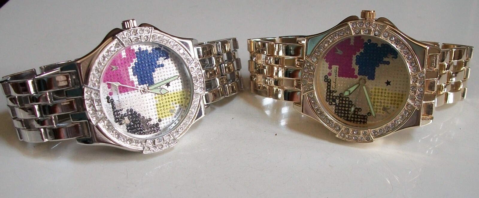 Men’s Silver & Gold Finish Bling WORLD MAP Dial Fashion Dressy/Casual Watch