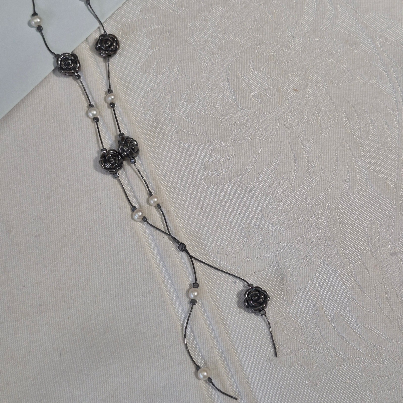 NWT 925 STERLING SILVER NECKLACE WITH ROSES AND PEARLS ISRAEL 16″ PLUS