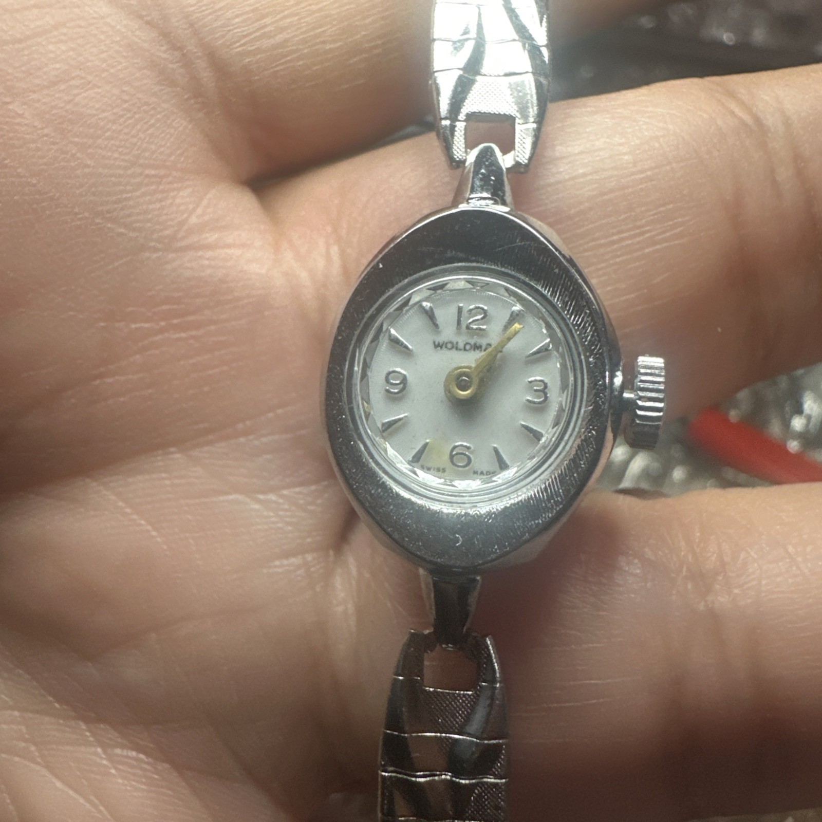 Working Vintage Woldman Swiss Women’s Manual Wind watch 16mm Fit 6in” MINT CNDTN