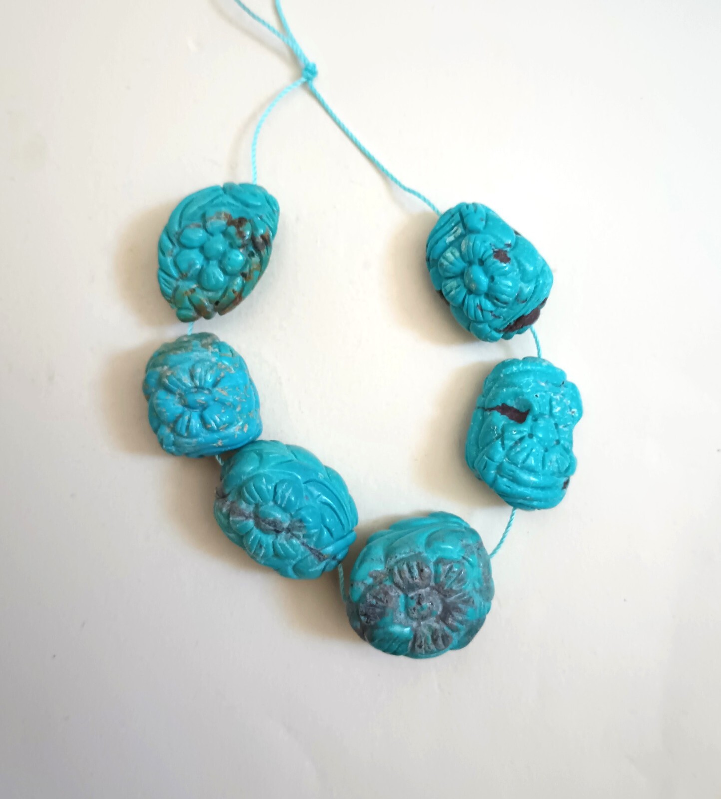 VINTAGE BLUE HUBEI TURQUOISE CARVED CHUNKY BEADS – 6.5″ Strand – 3912E