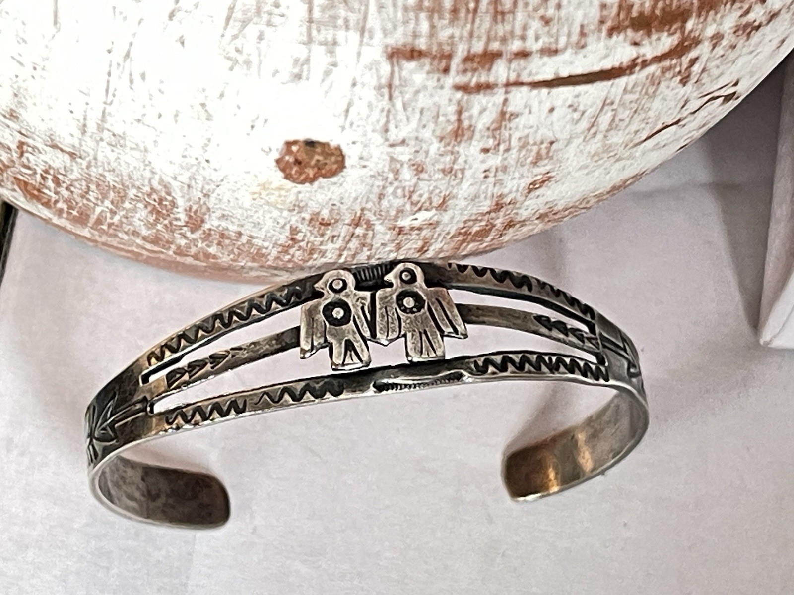 FRED HARVEY ERA Navajo THUNDERBIRD Sterling silver Cuff Bracelet Southwest Small