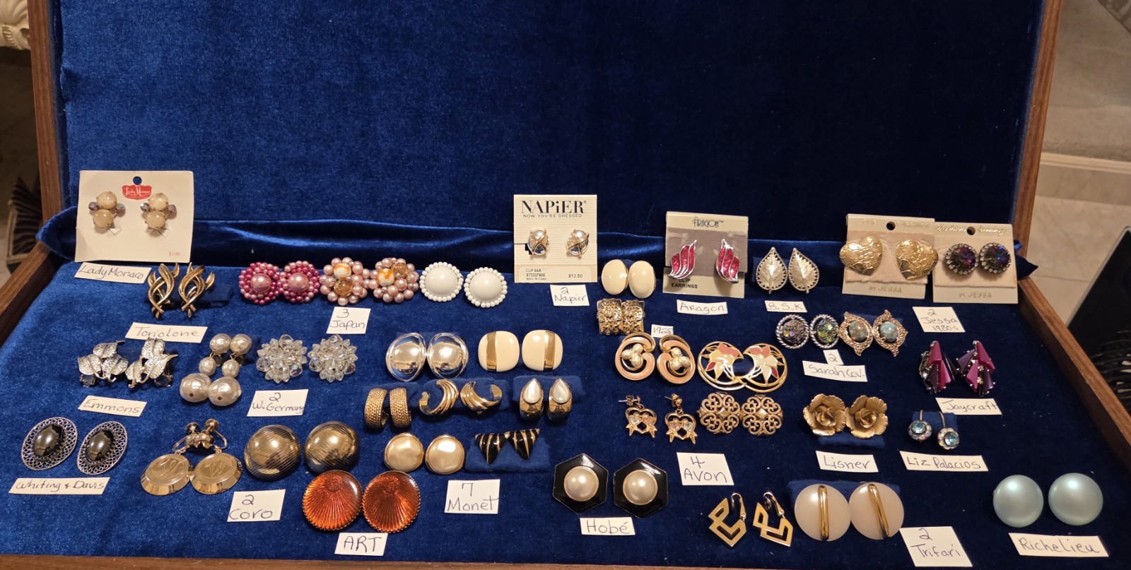 Vintage Mod Earrings Lot Of 117. 3lbs 15oz. 38 Signed Monet Hobé Avon Trifari…