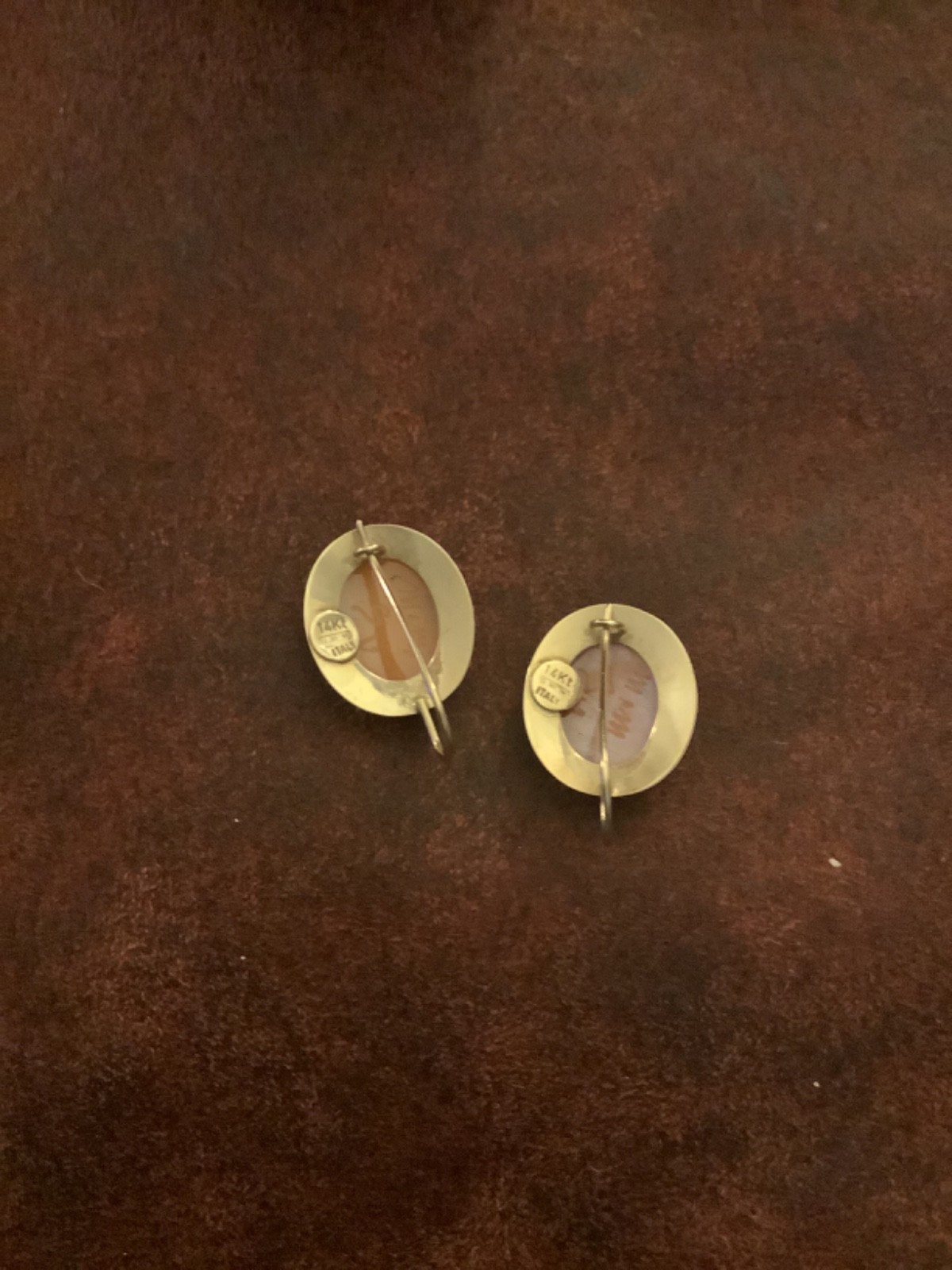 M+M Scognamiglio 14k Solid Y. Gold Kidney Wire Cameo Earrings