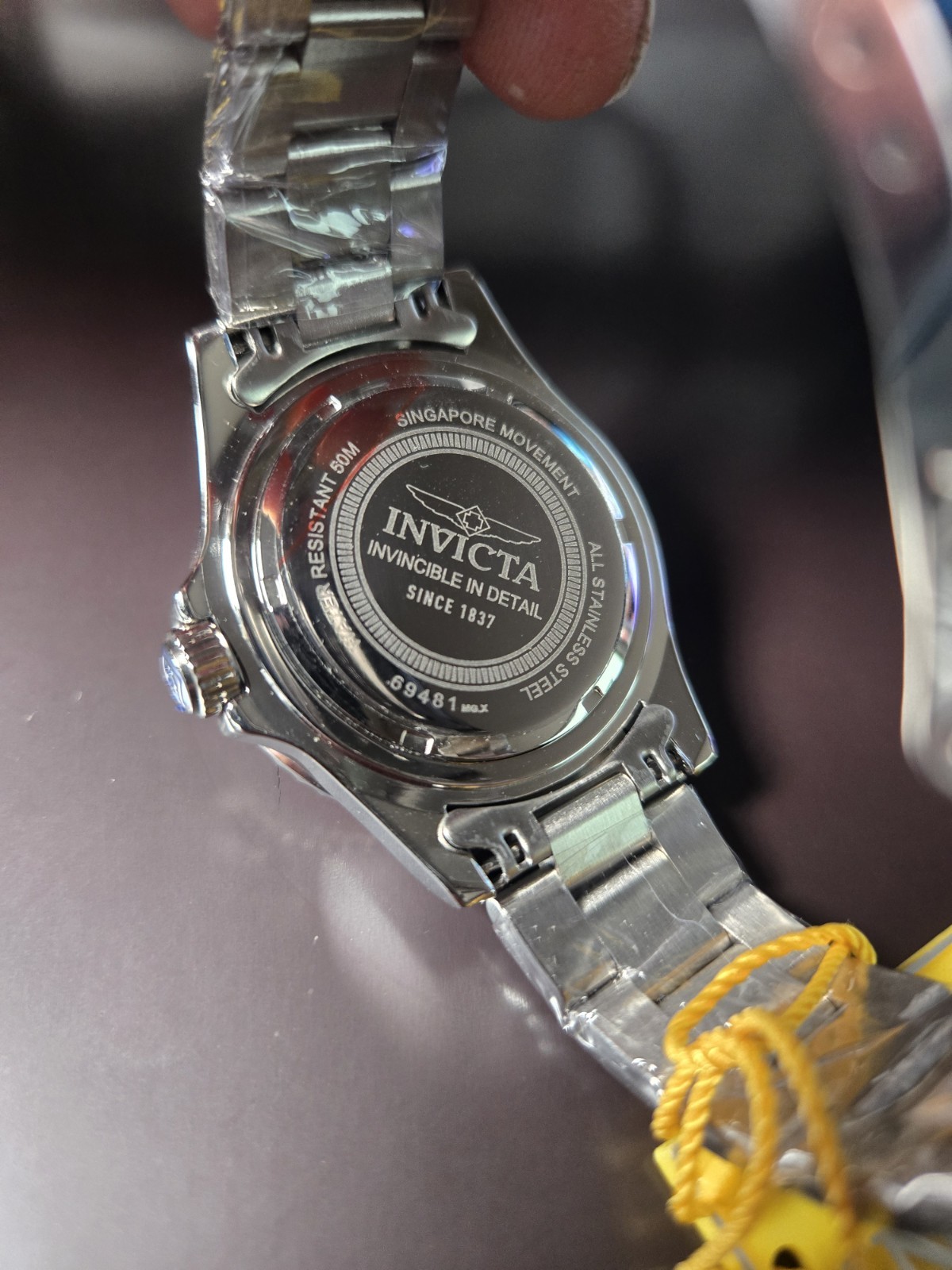 Invicta Men’s Quartz Diver Sport Black Dial Red/Blue Rotating Bezel 50m SS