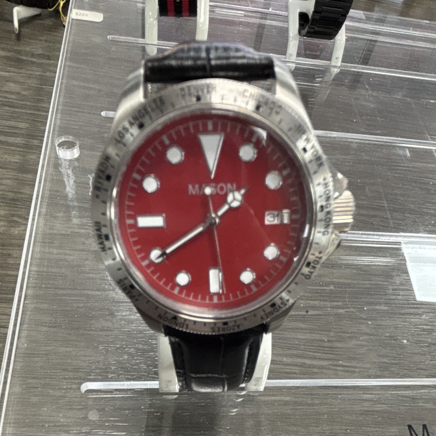MASON Analog Wristwatch Red Dial Date Black Leather Strap Silver Case