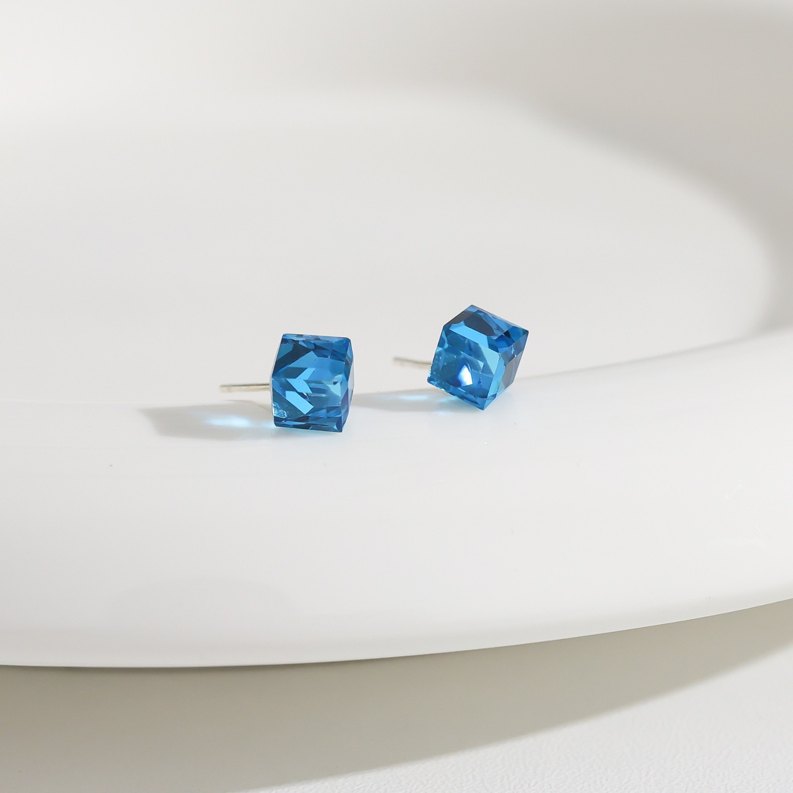 A Pair Square Cube Crystal 925 Sterling Silver Stud Post CZ Earrings Gift