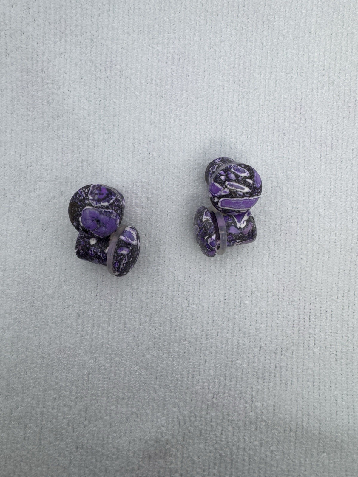 7 Pair 00g 10mm Natural Stone Ear Gauges Mountain Collection