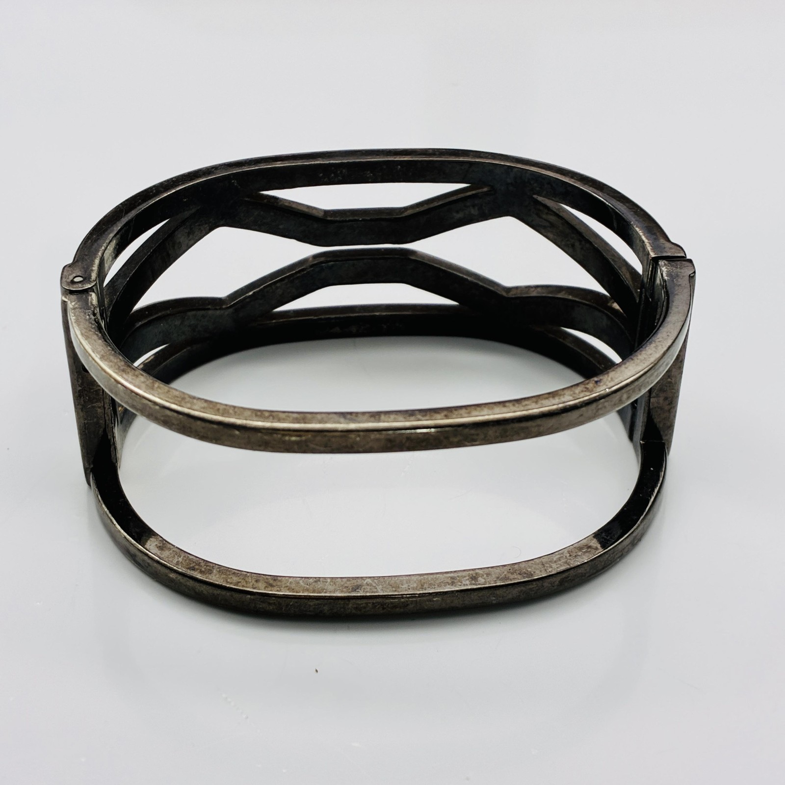Silver Tone Geometric Clamper Bracelet Triple Bar Snap Fashion Jewelry
