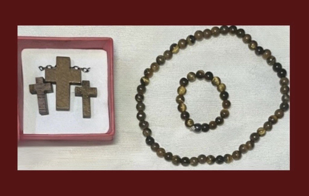 DEAL! Beautiful Walnut Wooden Brown Cross Necklace & Earrings Set + 2 FREE Gifts