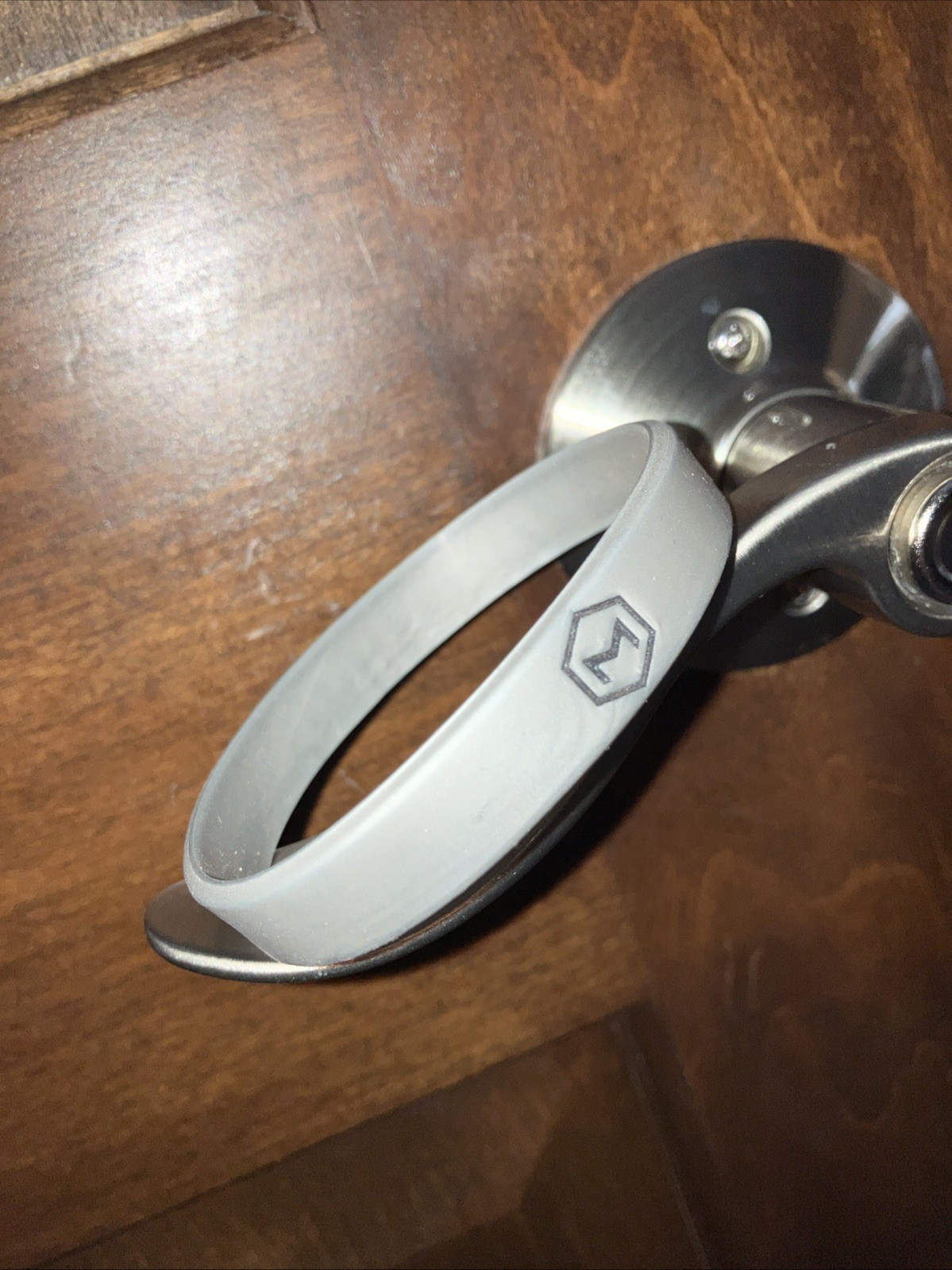 Silver Lightning Silicon Sports Band 7.83 Hz Frequency