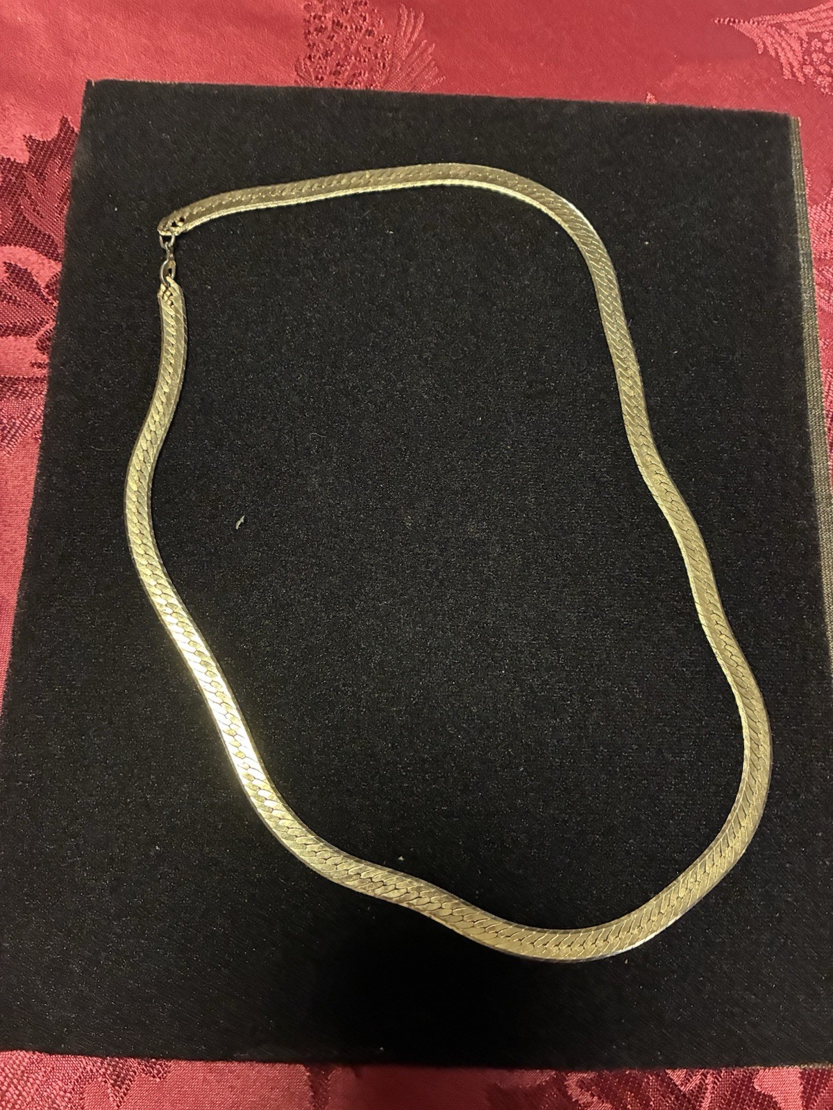 Flat Herringbone Necklace Gold Tone 23 Length No Kinks Or Damage