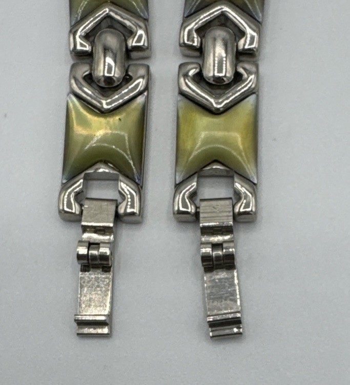 Vintage Alto Ladies Watch Bracelet Set Silver and Green Band New Battery Works