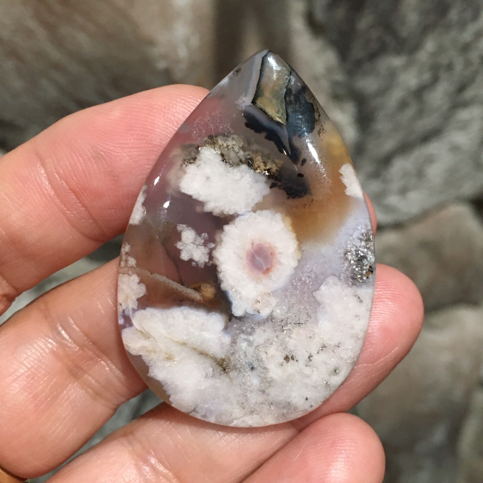 48×32.9×4.5mm Fine Collectors’ Flower Picture Plume Agate Teardrop Cabochon Gem